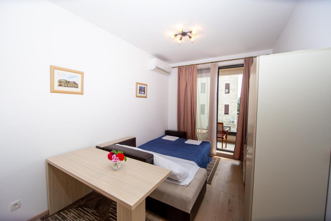 רפאלוביץ' Fisherman House Apartments מראה חיצוני תמונה
