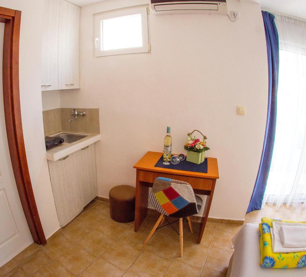 רפאלוביץ' Fisherman House Apartments מראה חיצוני תמונה