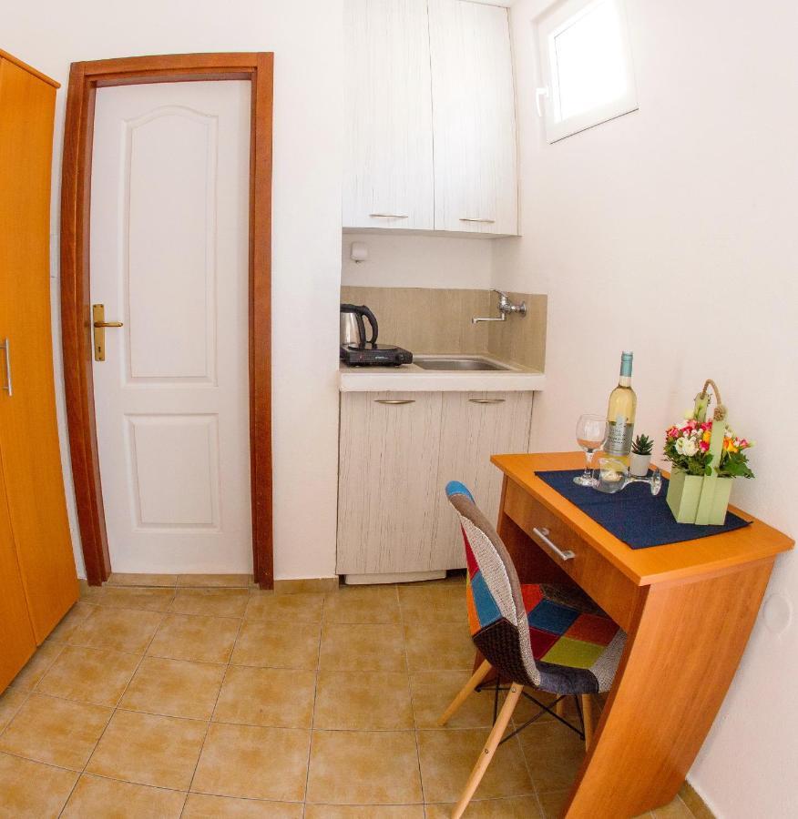רפאלוביץ' Fisherman House Apartments מראה חיצוני תמונה
