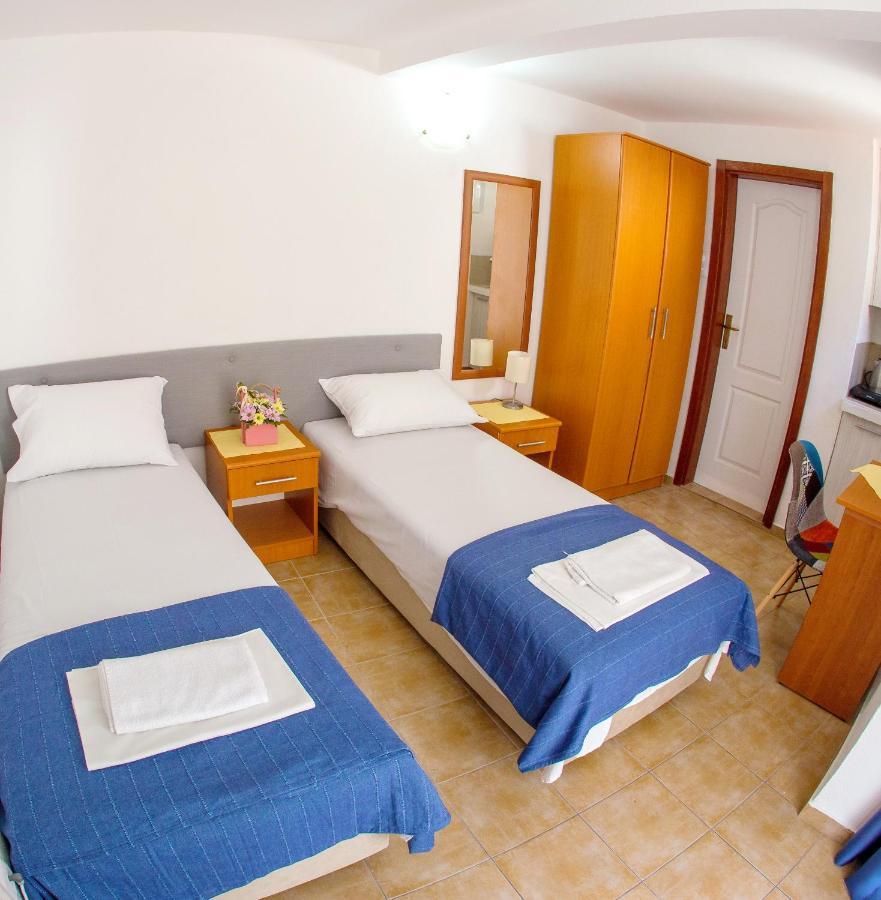 רפאלוביץ' Fisherman House Apartments מראה חיצוני תמונה