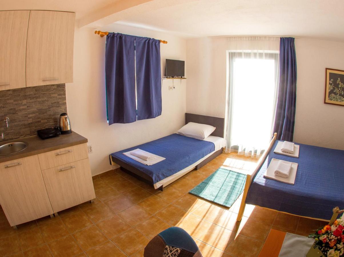 רפאלוביץ' Fisherman House Apartments מראה חיצוני תמונה