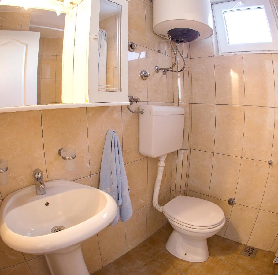 רפאלוביץ' Fisherman House Apartments מראה חיצוני תמונה